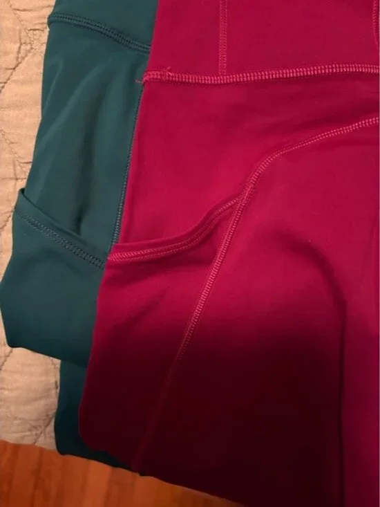 lululemon 2 pair size 6 - Picture 3 of 5